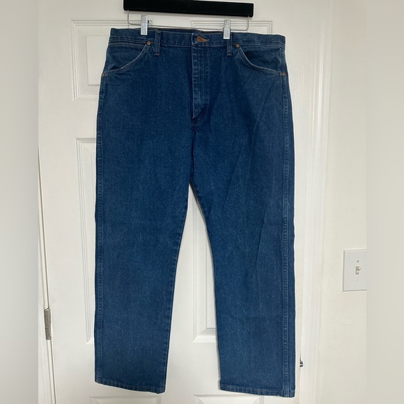 Mens Wrangler Jeans 38x30 Cowboy Cut Denim Classic Fit Western  Vintage - Picture 2 of 4